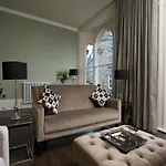 Prospect Crescent *